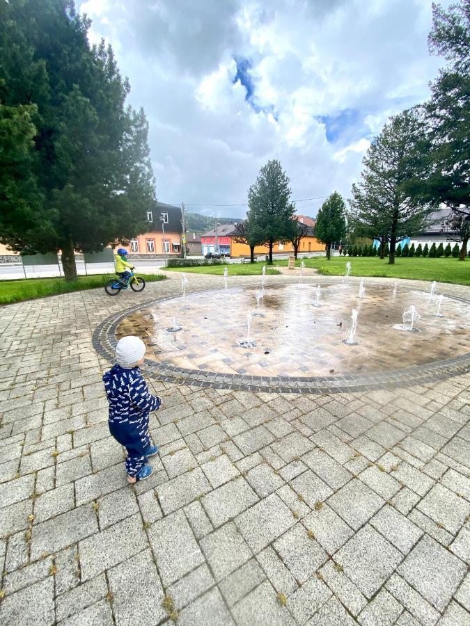 Drevenica Emilka, 5 Min Restauracia, Z Terasy Vyhlad Na Kralovu Holu A Polomske Ocko, Gril, Ohnisko, Kotlik Villa Breznóbánya Kültér fotó